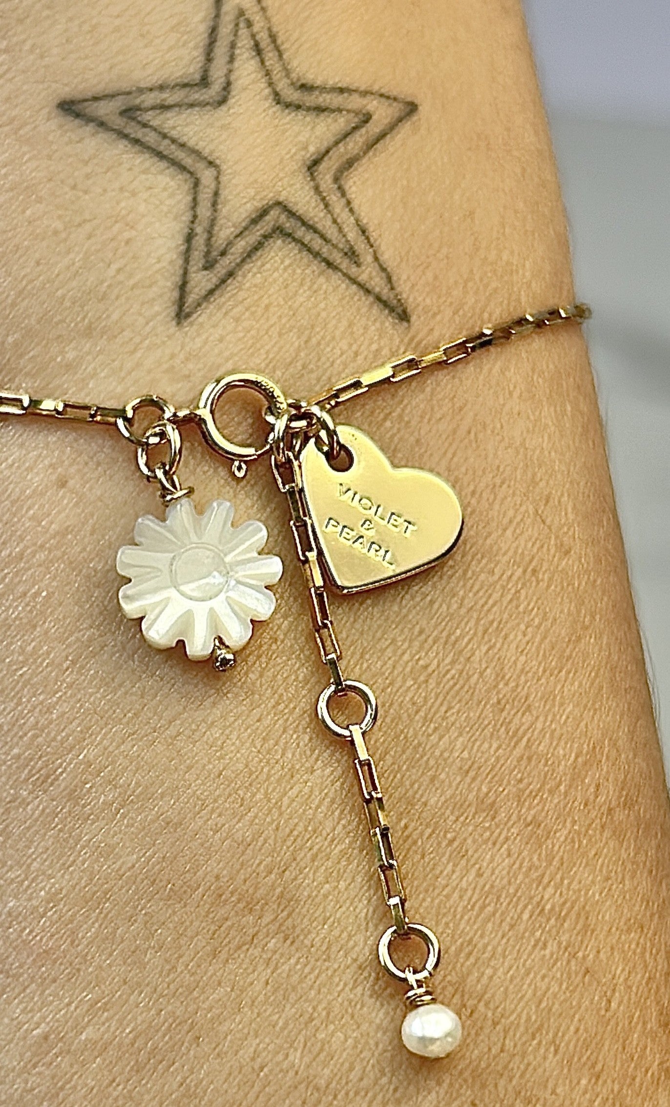 The Daisy bracelet