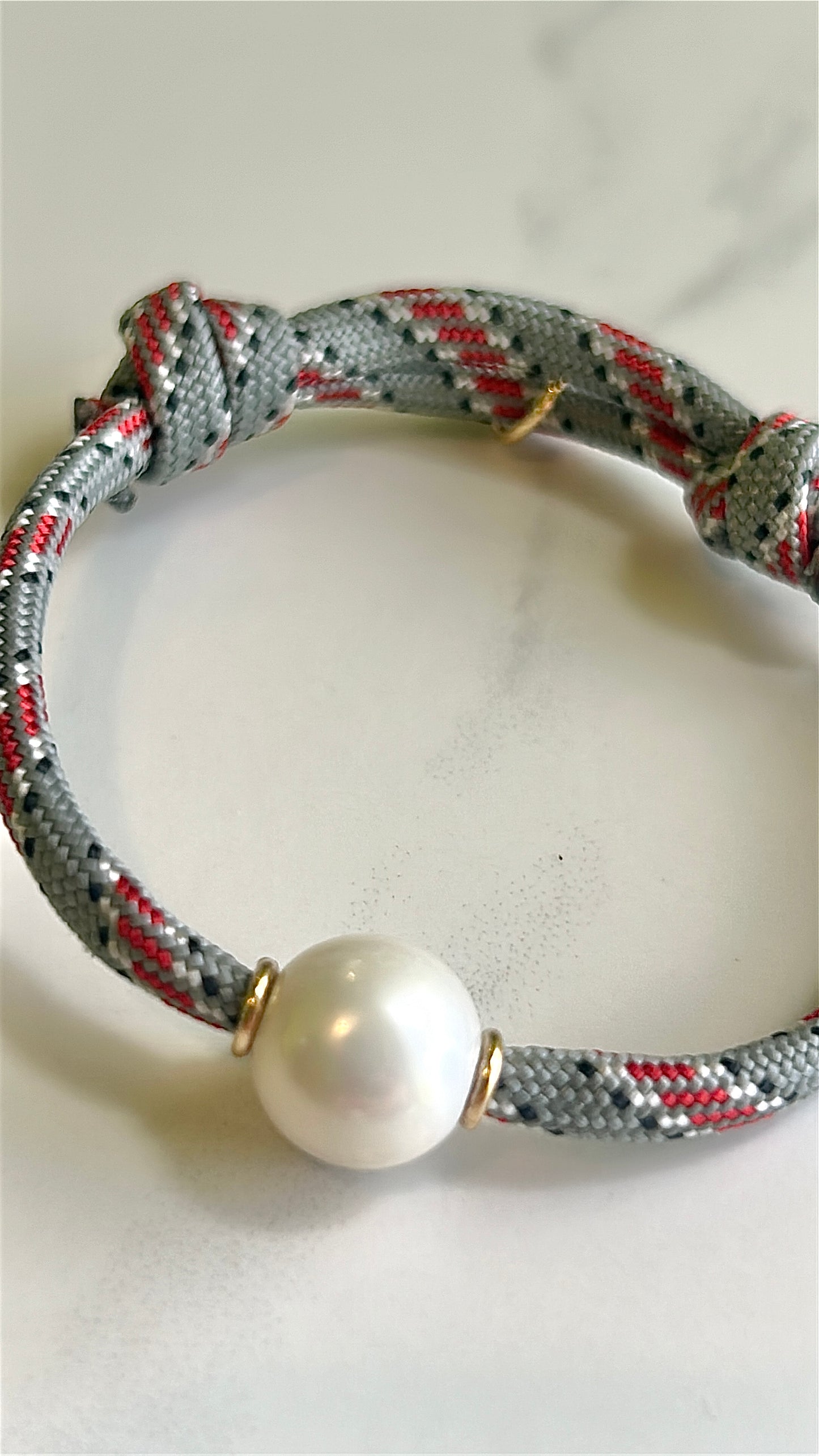 Sporty Pearl Bracelet -Solo- X Large round pearl
