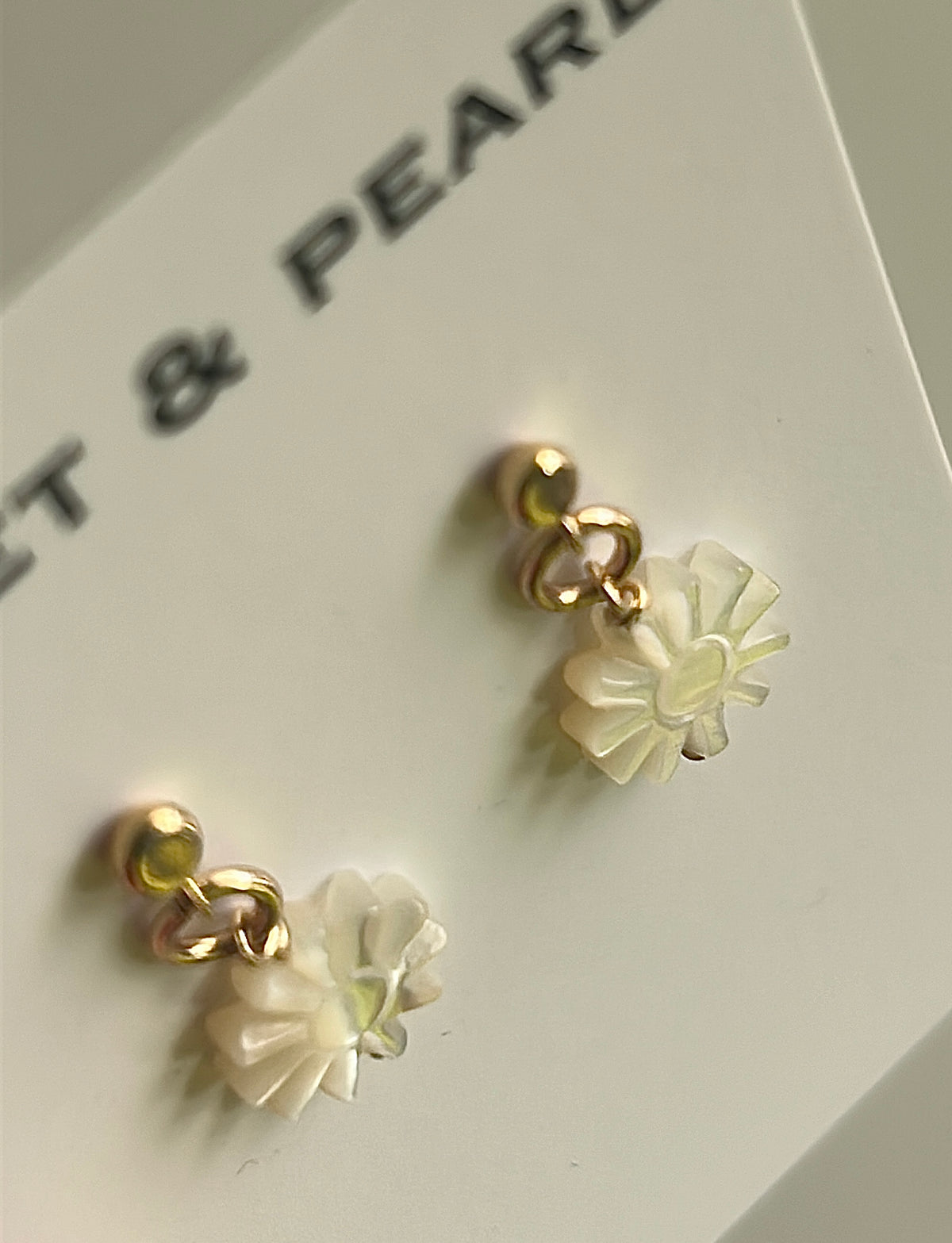 Daisy studs